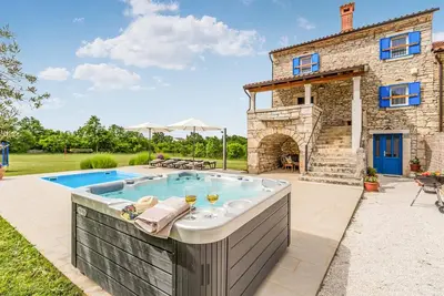 Image de Superbe maison Ă Brscici
