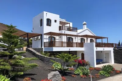 Image de Villa Oceano Once - Piscine privée et bain à remous 5 chambres