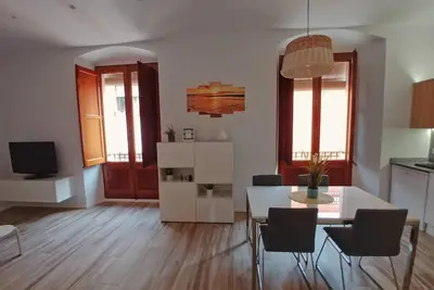 Image de Votre appartement parfait sur la Costa Brava : Moderne et accueillant à Palamós 🌞🏖