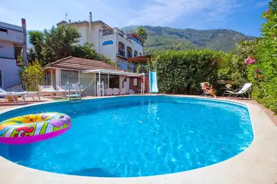 Image de Villa Panorama piscine et jardin!