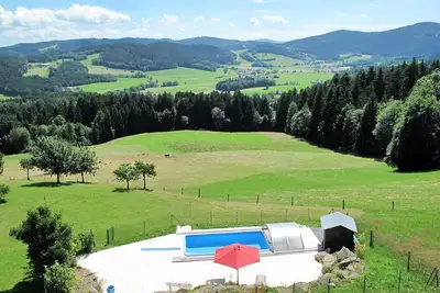 Image de Maison de vacances privée avec piscine, Wifi, Tv, terrasse, animaux admis, vue panoramique, parking