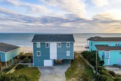 Image de Fantastique duplex en bord de mer, vue magnifique. Directement sur la plage