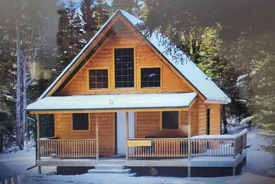Image de Homesteader Cabin at Coliseum Mountain Resort