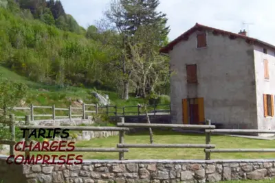 Image de Gîte familial avec jardin clos, idéal pour randonnées et escapades nature, animaux acceptés