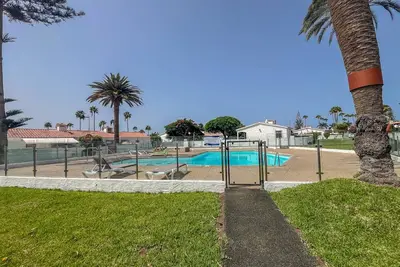 Image de Bungalow terrasse privée piscine par Lightbooking