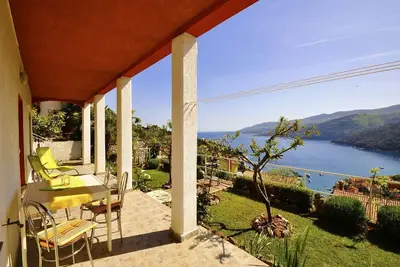 Apartment Paliska A3 with Terrace and Sea View