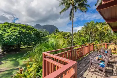 Image de Paradis tropical, vue sur la montagne, marchez jusqu'à la plage. 2 maisons à Haena.