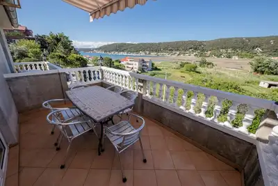 Image de Two bedroom Apartment Purple A4 with balcony