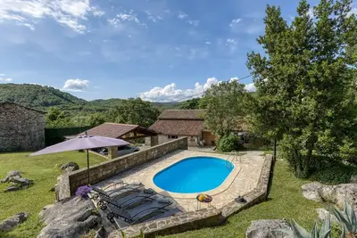 Image de Holiday House Kapitani Hum