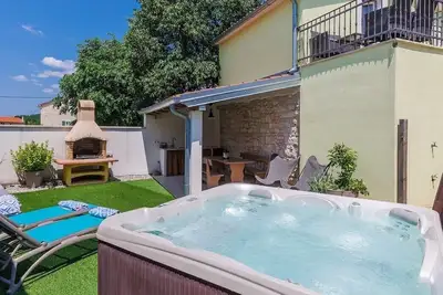 Image de Holiday Home Ana with private Whirlpool