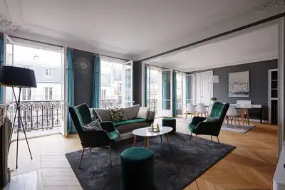 Image de Appartement 4br sans effort chic dans le 16ème avec balcon privé, par Veeve