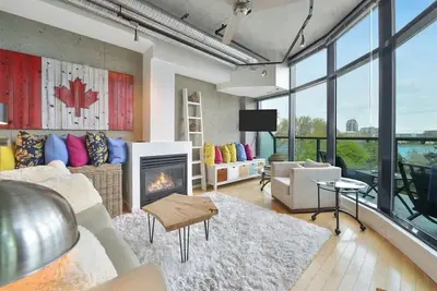 Image de Victoria Inner Harbour Executive 1 Bedrooom Condo