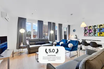 Image de Liv Mtl* 60% Off * Downtown 503 Upscale 3br Duplex | Large Family Retreat + Private Oasis Rooftop + Office + Pets Stay Free!