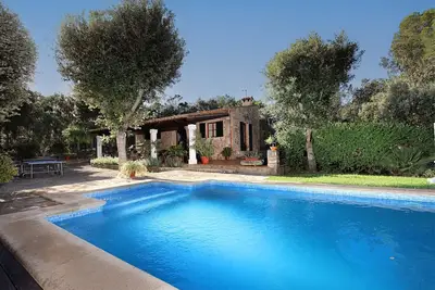 Image de Can Moranta (Pedro Monjo). Complete peace-of-mind among woods