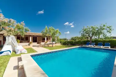 Can Moranta ( Verd ). Beautiful villa near Pollensa