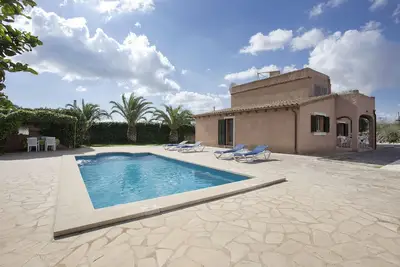 Image de Servera. Situated on the outskirts of the lovely town of Santanyi
