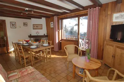Image de Appartement chaleureux 8 pers avec cheminée, proche pistes ski et navette gratuite