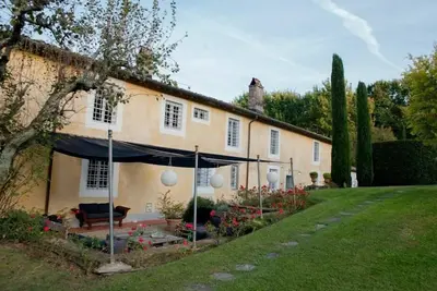 Image de vacances de vacances grande location de villa Italie, Toscane, près de Lucques près de Pise, Wi-Fi, piscine, campagne, long terme à court terme