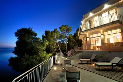 Image de Beach Front Villa Oleander - Mediterranean Luxury with Spectacular Views