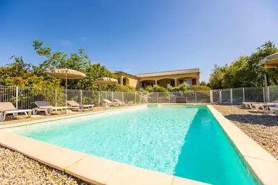 Image de Villa L'Olivier avec Piscine et Spa Privés en Sud Ardèche