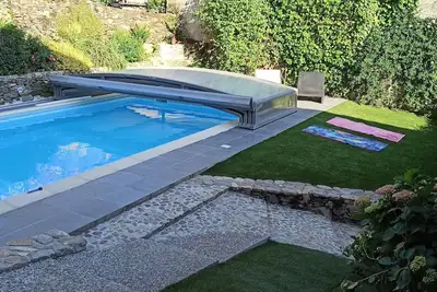 Image de Aveyron, grange rénovée 5 couchages, piscine 3*