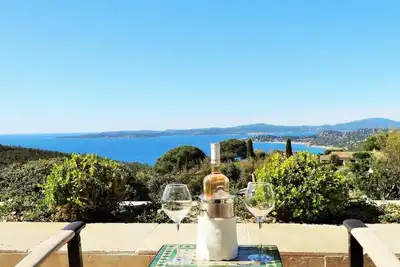 Image de Villa Piscine 5 étoiles vue baie de St Tropez