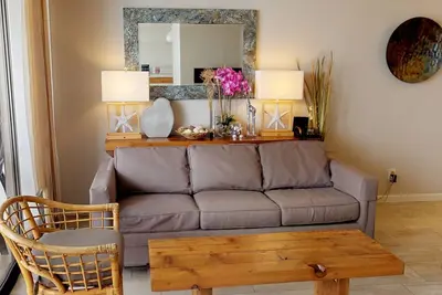 Image de Block to Beach! Koko Resorts at the Waikiki Banyan 21st Floor Deluxe Ocean View