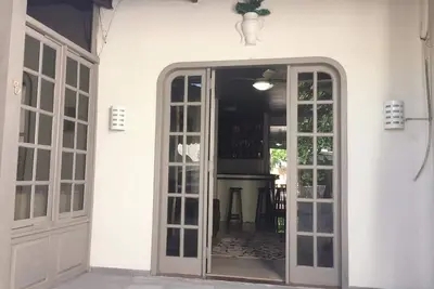 Image de Maison de 4 chambres, piscine et barbecue dans le centre Balneário Camboriú Beach