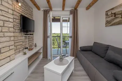 Image de Lavanda 1, Peacefull apartment with swimming pool