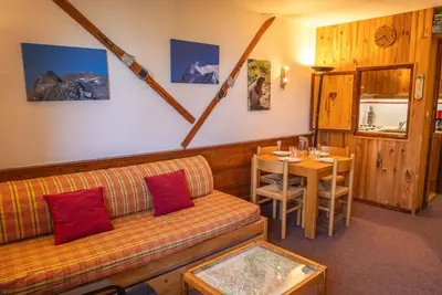 Image de 100m du centre station, 7ème étage, balcon, télévision, casier à ski, 30m², Les Orres