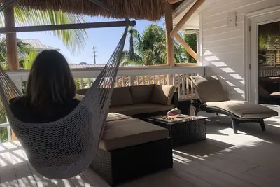 Image de Offre spéciale - Nouveau! Passerelle vers Palm Island. Caribbean Tiki Hut Residence