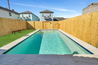 Image de This duplex is a 4 bedroom(s), 3 bathrooms, located in New Orleans, La.
