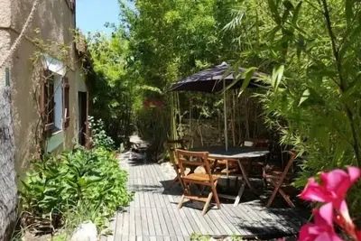 Image de Rdc maison - 40m² - Terrasse - Jardin
