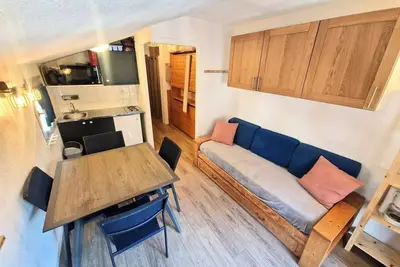 Image de studio 4 personnes en plein coeur station 19m²