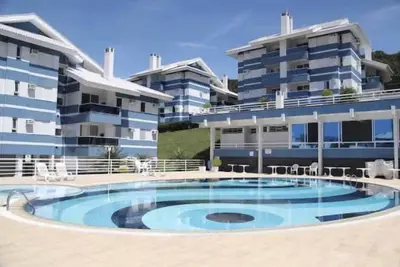 Image de Penthouse de trois chambres avec vue sur la mer à Praia Brava -Florianópolis