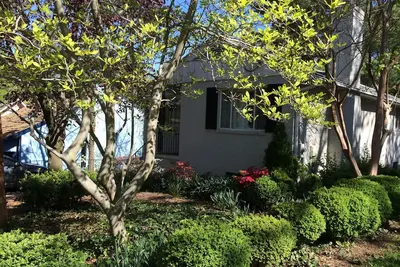 Image de Belle maison dans un Maywood historique, située à Dc / N-Va, pouvant accueillir 6 personnes