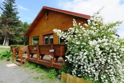 Image de Magnifique chalet de l'Alaska # 1 avec une faune et une vue abondantes
