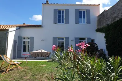 Image de Belle maison charentaise au coeur du bourg de St Georges d'Oleron
