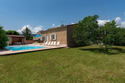 Image de Maison de vacances privée avec climatisation, piscine privée, Wifi, Tv, terrasse, parking