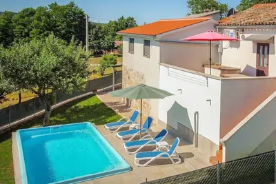 Image de Maison de vacances privée avec climatisation, piscine privée, Wifi, Tv, terrasse, parking