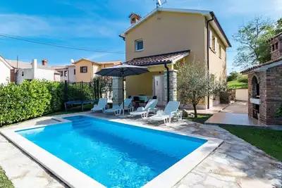 Image de Maison de vacances privée avec climatisation, piscine privée, Wifi, Tv, terrasse, parking