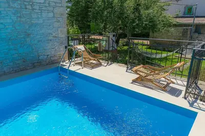 Image de Maison de vacances privée avec piscine privée, Wifi, climatisation, Tv, terrasse, parking