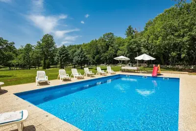 Image de Magnifique maison de vacances privée avec piscine privée, climatisation, Wifi, terrasse et parking