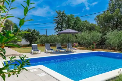 Image de Belle maison de vacances privée avec Wifi, piscine privée, climatisation, Tv, terrasse et parking