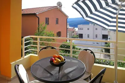 Confortable appartement avec Wifi, climatisation, Tv, balcon, animaux admis et parking