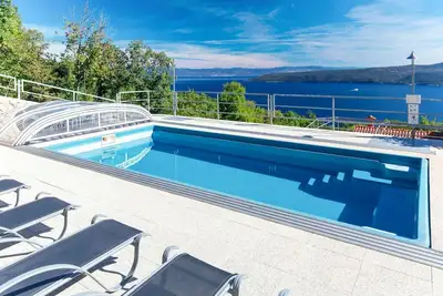 Image de Maison de vacances privée avec Wifi, piscine privée, climatisation, Tv, terrasse, parking