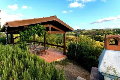 Image de Appartement avec piscine, Wifi, climatisation, Tv, terrasse, vue panoramique, près de San Gimignano