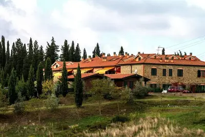 Image de Appartement avec climatisation, piscine, Wifi, Tv, véranda, vue panoramique, près de San Gimignano
