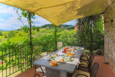 Image de Villa / Independent home à Lucques avec 3 chambres à coucher, 6 couchages