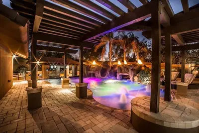 Image de Nouvelle Liste - Resort Style Oasis 6bdrm / 5. 5 salles de bain avec piscine chauffée